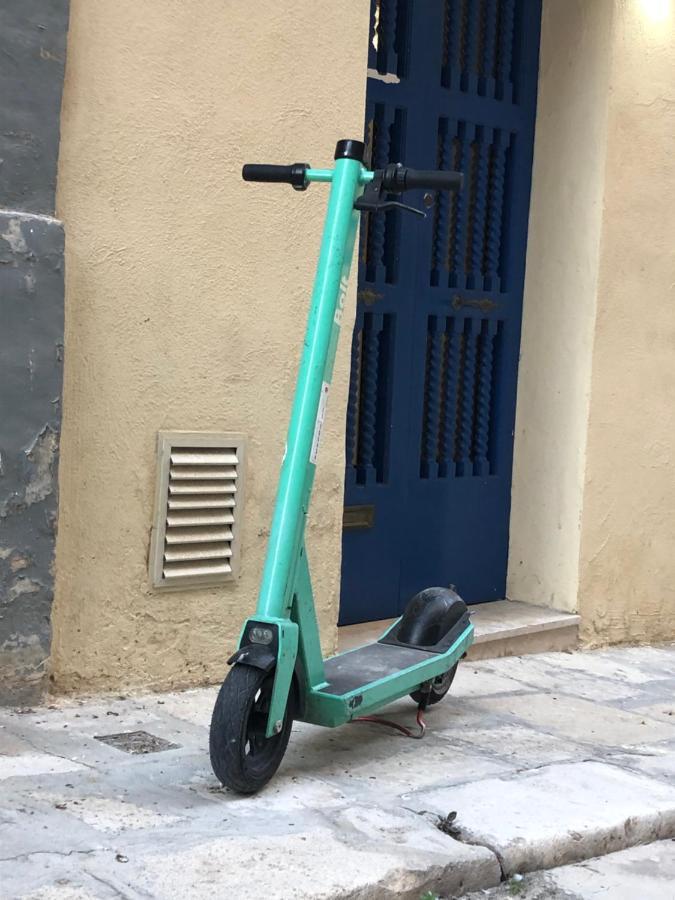 شقة Floriana Cosy Townhouse المظهر الخارجي الصورة