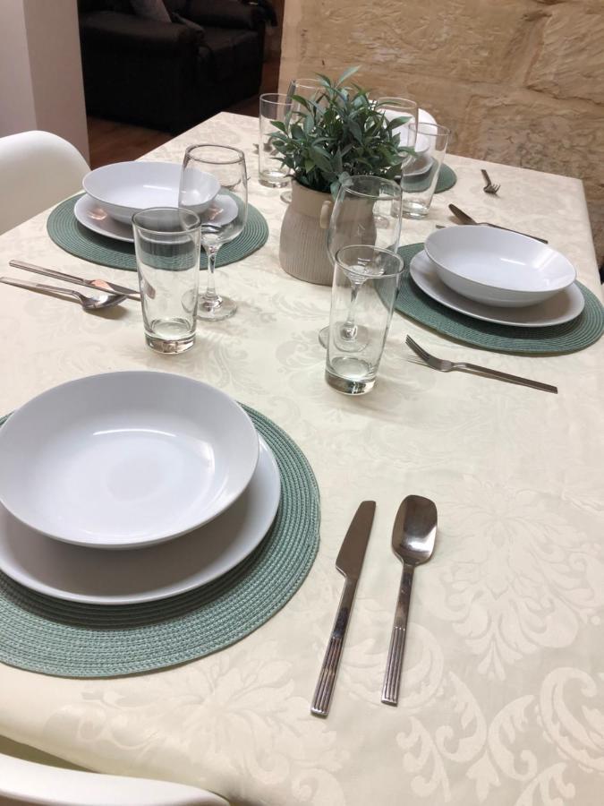 شقة Floriana Cosy Townhouse المظهر الخارجي الصورة